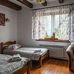 Gosciniec Lila