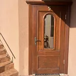 Gosciniec Lila