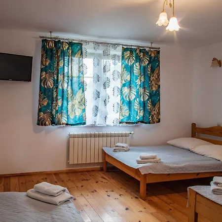 Gosciniec Lila