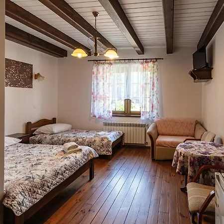Gosciniec Lila * Mikolajki (Mragowo)